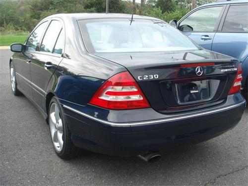 Mercedes-Benz C Class 2005 photo 3