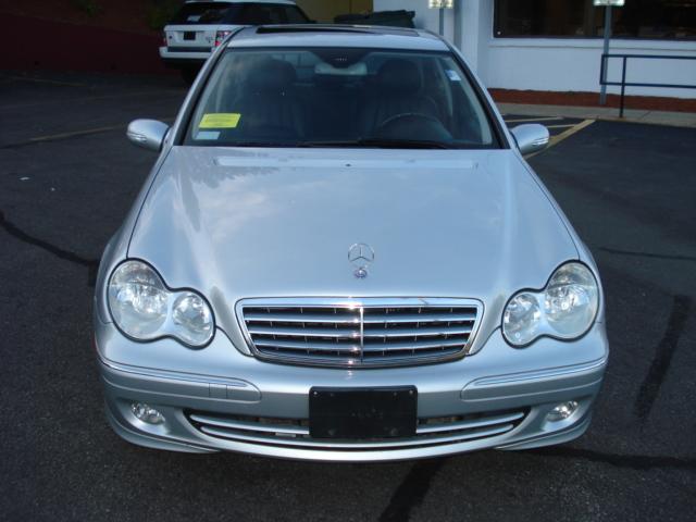 Mercedes-Benz C Class 2005 photo 3