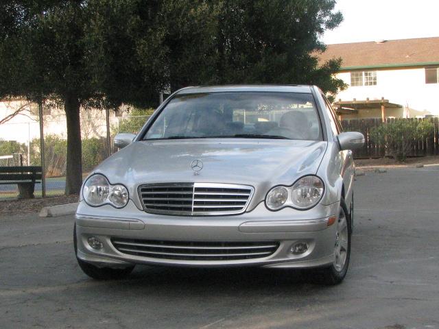 Mercedes-Benz C Class 2005 photo 1
