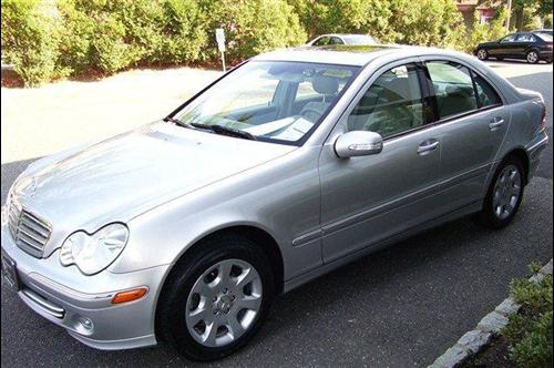 Mercedes-Benz C Class 2005 photo 3