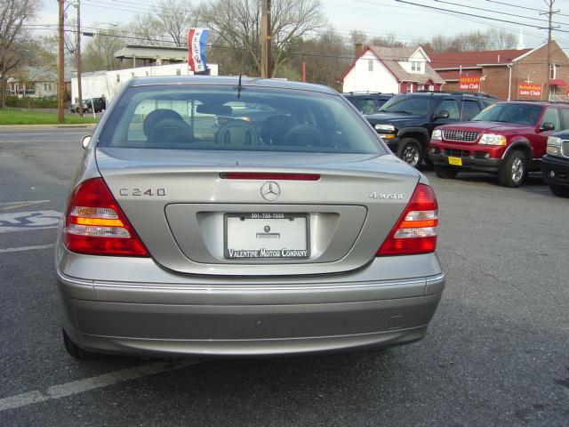 Mercedes-Benz C Class 2005 photo 4