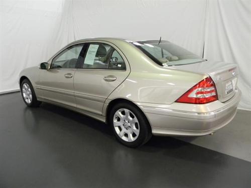 Mercedes-Benz C Class 2005 photo 3