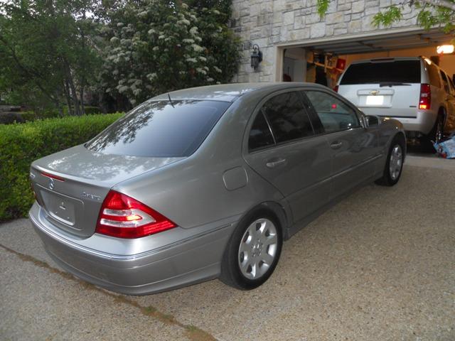 Mercedes-Benz C Class 2005 photo 2