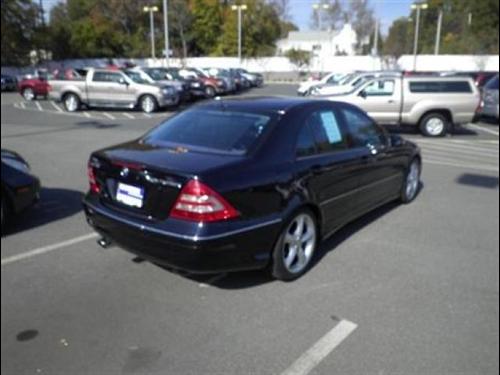 Mercedes-Benz C Class 2005 photo 1