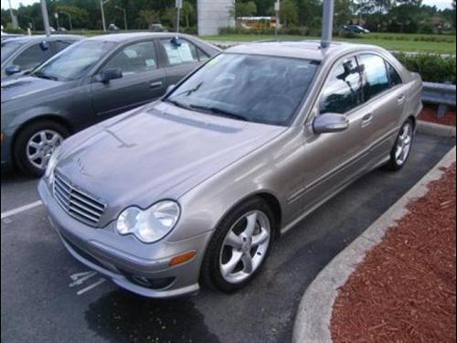 Mercedes-Benz C Class 2005 photo 2