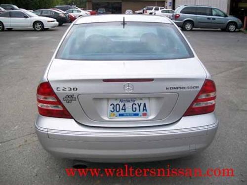 Mercedes-Benz C Class 2005 photo 5