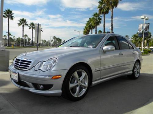 Mercedes-Benz C Class 2006 photo 2