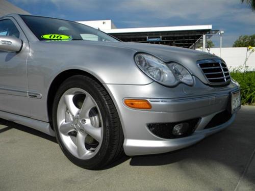 Mercedes-Benz C Class 2006 photo 3