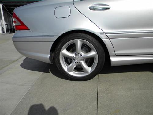 Mercedes-Benz C Class 2006 photo 4