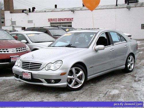 Mercedes-Benz C Class 2006 photo 2