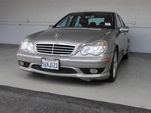 Mercedes-Benz C Class 2006 photo 2