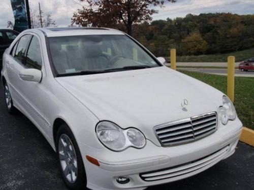 Mercedes-Benz C Class 2006 photo 1