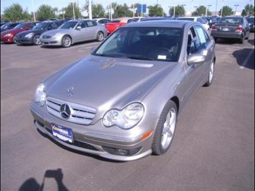 Mercedes-Benz C Class 2006 photo 2