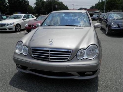 Mercedes-Benz C Class 2006 photo 1