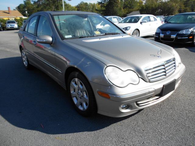 Mercedes-Benz C Class 2006 photo 4