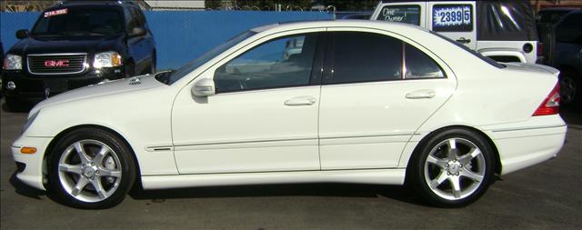 Mercedes-Benz C Class 2007 photo 1