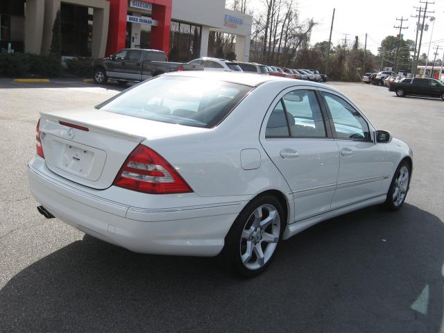 Mercedes-Benz C Class 2007 photo 1