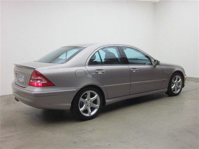 Mercedes-Benz C Class 2007 photo 4