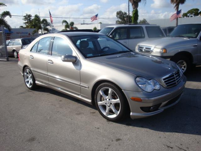 Mercedes-Benz C Class 2007 photo 3