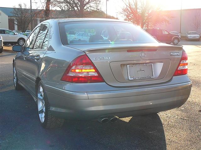 Mercedes-Benz C Class 2007 photo 2