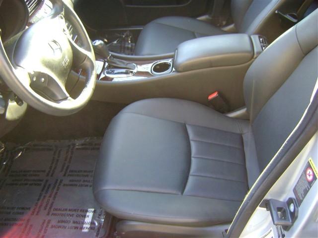 Mercedes-Benz C Class 2007 photo 4