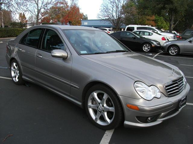 Mercedes-Benz C Class 2007 photo 2