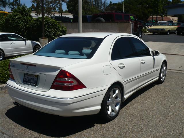 Mercedes-Benz C Class 2007 photo 3