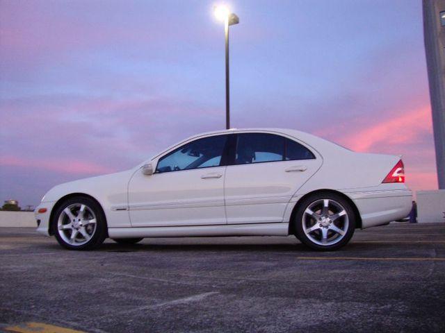 Mercedes-Benz C Class 2007 photo 3