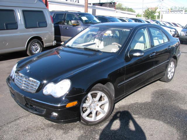 Mercedes-Benz C Class V8 - AWD Sedan