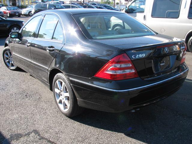 Mercedes-Benz C Class 2007 photo 4