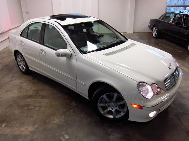 Mercedes-Benz C Class 2007 photo 1