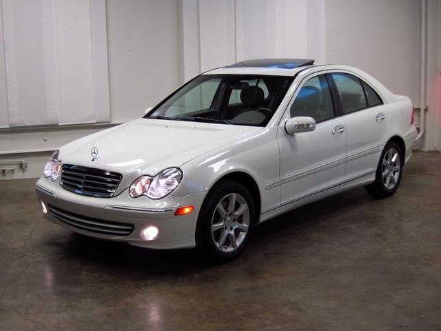 Mercedes-Benz C Class 2007 photo 4