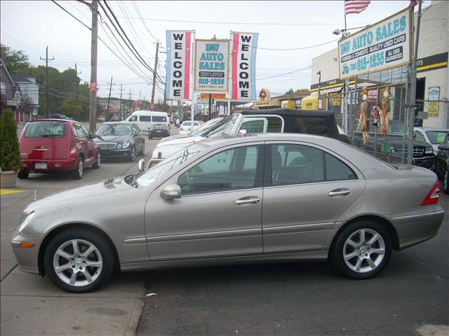 Mercedes-Benz C Class 2007 photo 2