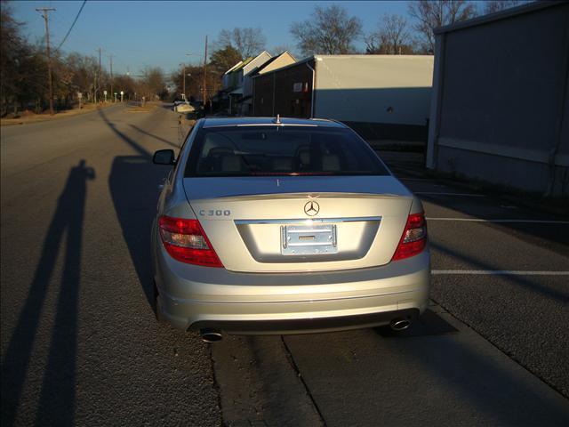 Mercedes-Benz C Class 2008 photo 2