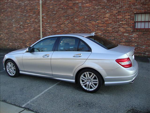 Mercedes-Benz C Class 2008 photo 2