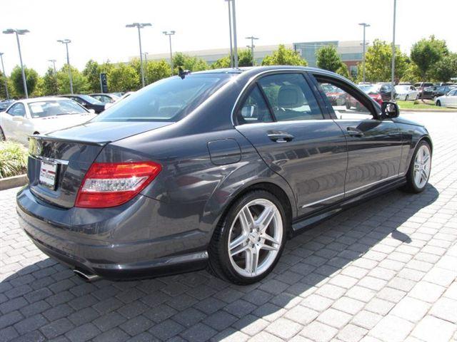 Mercedes-Benz C Class 2009 photo 3