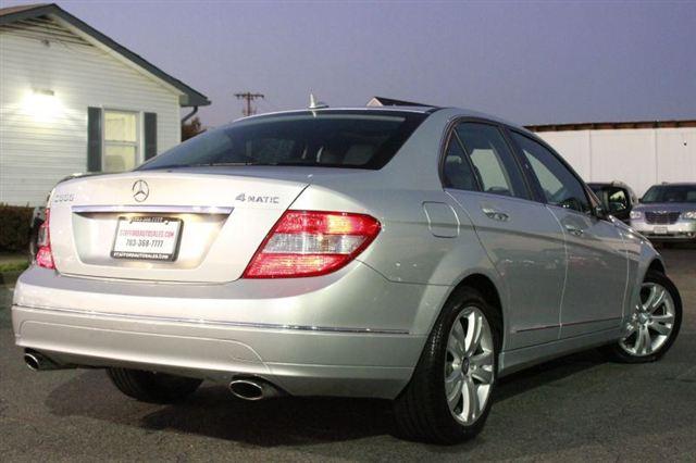 Mercedes-Benz C Class 2009 photo 5