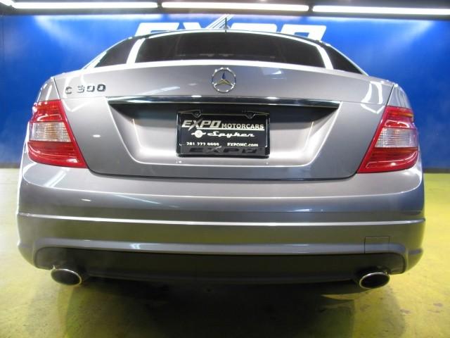 Mercedes-Benz C Class 2009 photo 3