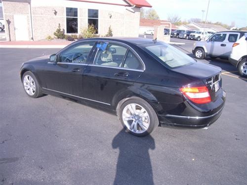 Mercedes-Benz C Class 2009 photo 1