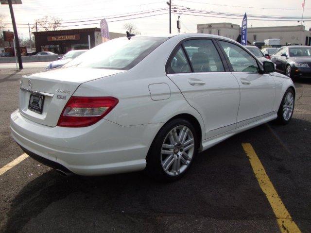 Mercedes-Benz C Class 2009 photo 3