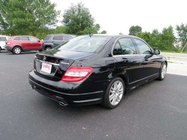 Mercedes-Benz C Class 2009 photo 1