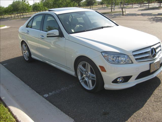 Mercedes-Benz C Class 2010 photo 1