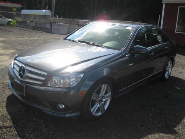 Mercedes-Benz C Class 2011 photo 1