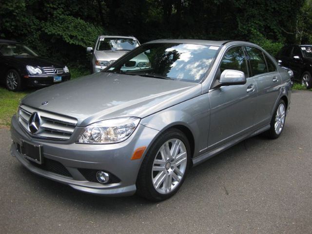 Mercedes-Benz C Class 2011 photo 1