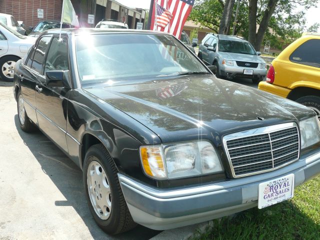 Mercedes-Benz E-Class 1994 photo 2