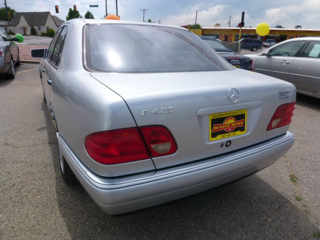 Mercedes-Benz E-Class Unknown Sedan