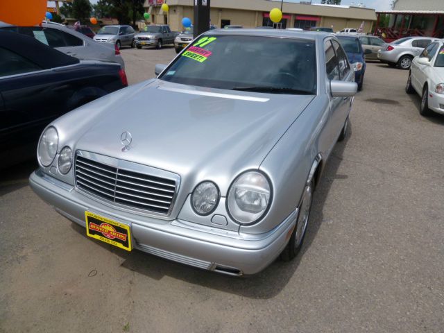 Mercedes-Benz E-Class 1997 photo 2