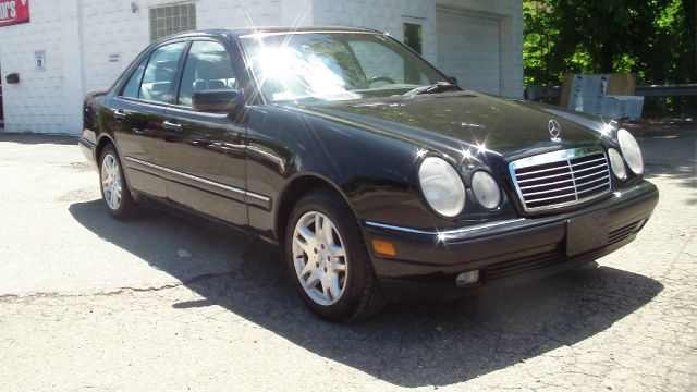 Mercedes-Benz E-Class 1997 photo 4