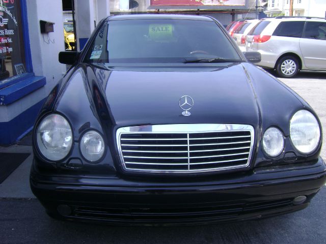 Mercedes-Benz E-Class 1997 photo 3