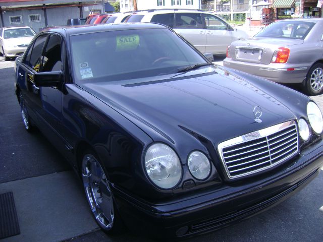 Mercedes-Benz E-Class 1997 photo 4